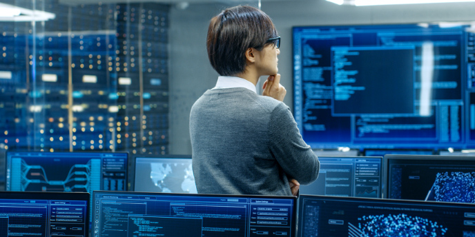 it manager analyzing the workflow